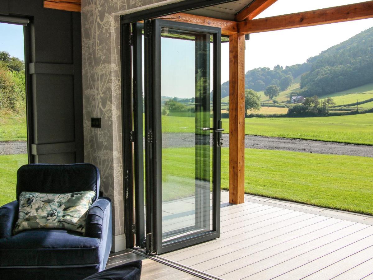 Villa Meadow View Meifod Exterior foto